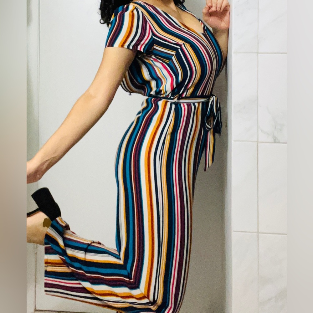 Bepop jumpsuit/romper, size small. Excellent condition.